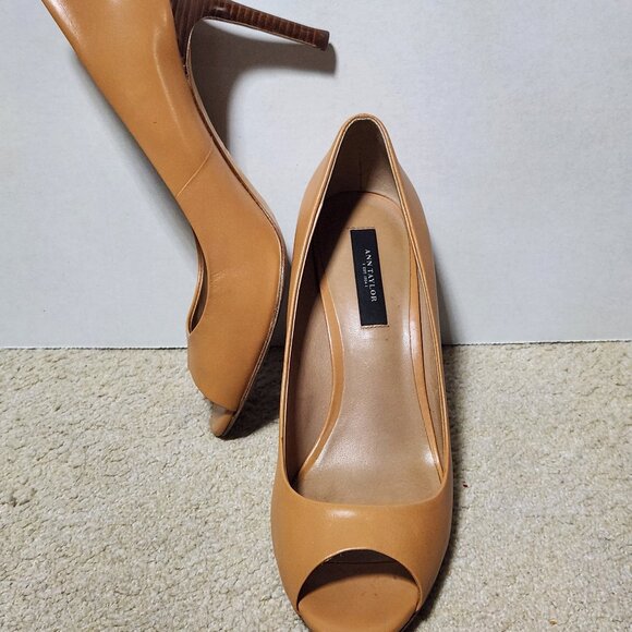 100% Leather Camel Brown Ann Taylor Open Toe Heels Size 8 - Picture 7 of 14